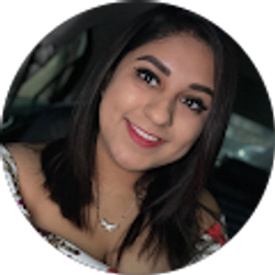 Profile photo of Yenni Rebollar