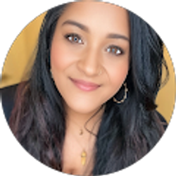 Profile photo of Vee Desai-King