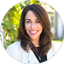 Profile photo of Yvonne Vollert-Noblitt