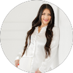 Profile photo of Veronica Leiva