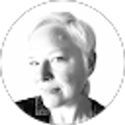 Profile photo of Amy Komar LaPlant
