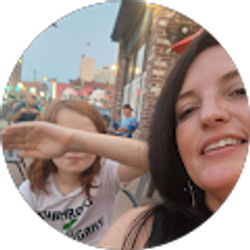 Profile photo of Jenn Burns