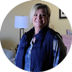 Profile photo of Dana Holleman