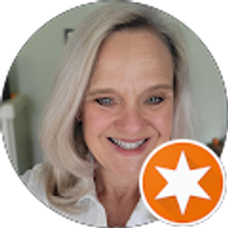 Profile photo of Kelli Yeager