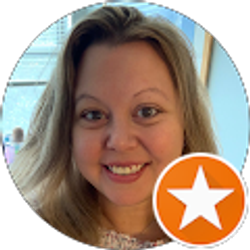 Profile photo of Carrie Lewis