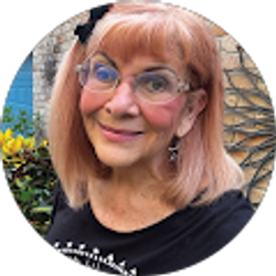 Profile photo of Rebeca Eigen