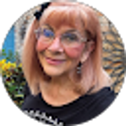 Profile photo of Rebeca Eigen