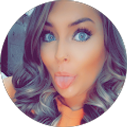 Profile photo of Hannah Chelf