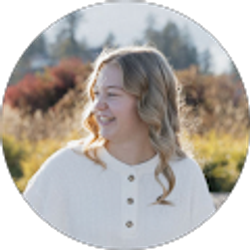 Profile photo of Molly Andrews