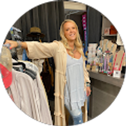 Profile photo of sarah luhmann