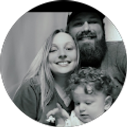 Profile photo of Courtney Groah