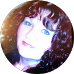 Profile photo of Lisa Nelson