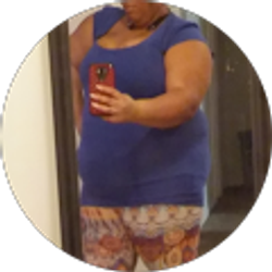 Profile photo of Julia Lenoir