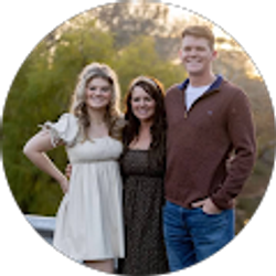 Profile photo of Ashley Hicks