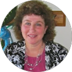 Profile photo of Laura Mcleod