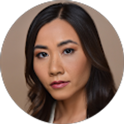 Profile photo of Holly Liu