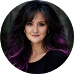 Profile photo of Blu Rose