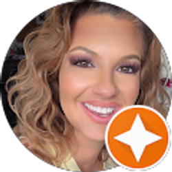 Profile photo of Leanne Apolius