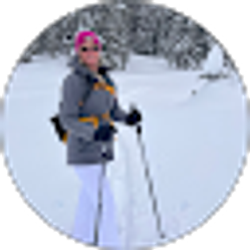 Profile photo of Vicki Hummel