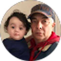 Profile photo of Eduardo Santiago