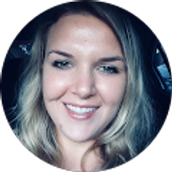 Profile photo of Jenna Lania