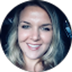 Profile photo of Jenna Lania