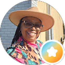 Profile photo of Carolyn Craig