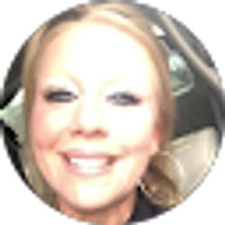 Profile photo of Lyndsey Harvey