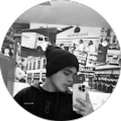 Profile photo of Roberto Gamboa