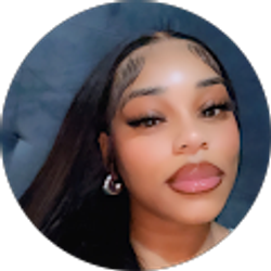 Profile photo of Chloe Anderson