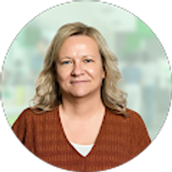 Profile photo of Lisa Bowling