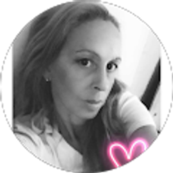 Profile photo of Tiffany Snow