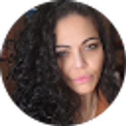 Profile photo of Vivian Santos-Dingui