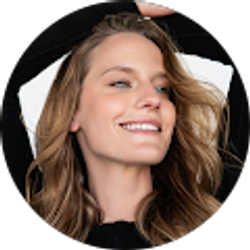 Profile photo of Ashley Brooke Walter