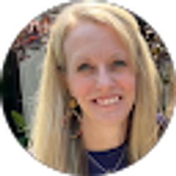 Profile photo of Natalie Lutz