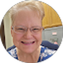 Profile photo of Denise Neumann