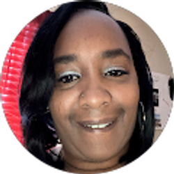 Profile photo of Roslyn Fletcher