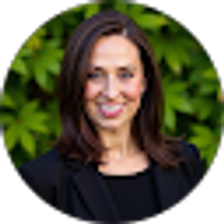 Profile photo of Erin Alexis Olson