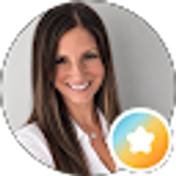 Profile photo of Heather Post (Eleven11 Real Estate)