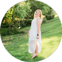 Profile photo of Natalie Hobbs