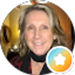 Profile photo of Lucy Getz