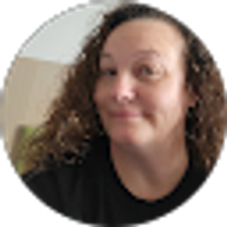 Profile photo of Nikki Vuocolo
