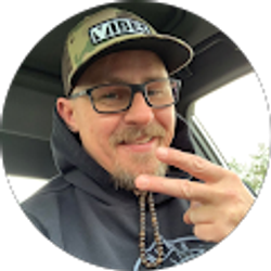 Profile photo of Color Eye