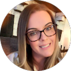 Profile photo of Amy Snow