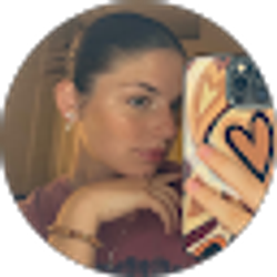 Profile photo of Anniston Jasch