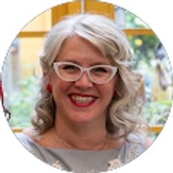 Profile photo of Tracy Brandon