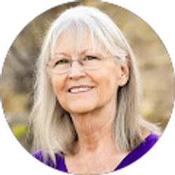 Profile photo of Donna Murphy-Vallee