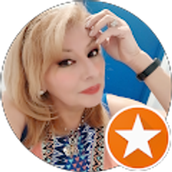 Profile photo of Elena De Leon