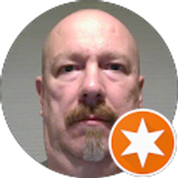 Profile photo of Dennis Giroux