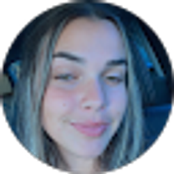 Profile photo of Taya Gomes
